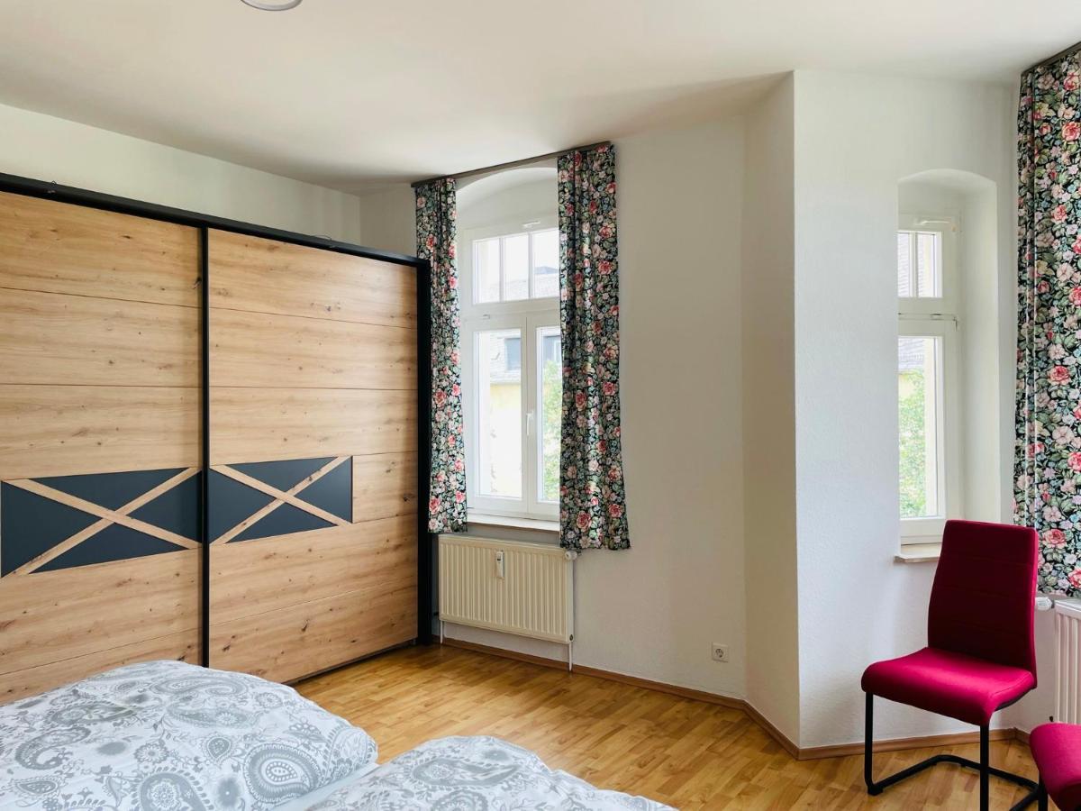 "Glueck Auf" Lichtdurchflutete Schicke Ferienwohnung In Zwickau Exterior foto