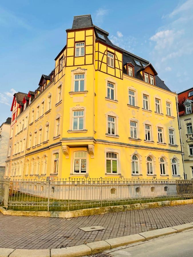 "Glueck Auf" Lichtdurchflutete Schicke Ferienwohnung In Zwickau Exterior foto